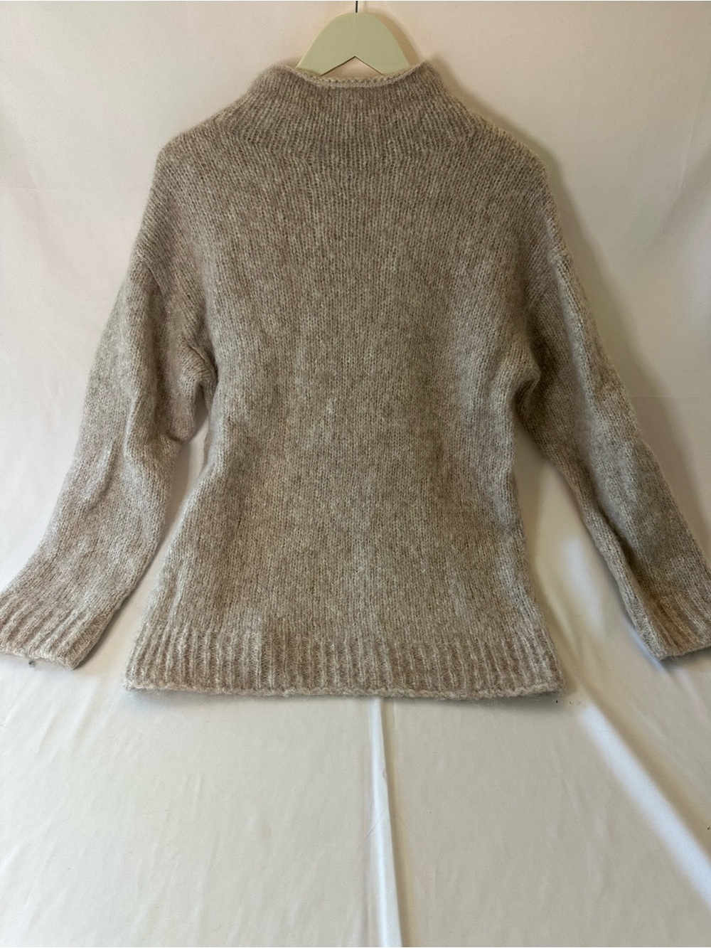 Sweaty Betty London Size 8 Beige Mock Neck Alpaca Blend Long Sleeve Sweater